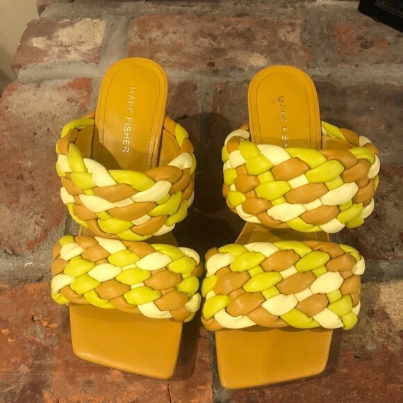 MARC FISHER Toree Puffy Braided Sandals Mules Yellow Size 6.5 M - Picture 2 of 7